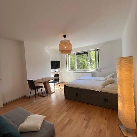 Neue Wohnung Neben Der Meduni Und Dem Lkh Грац Экстерьер фото